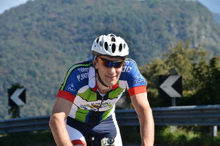 熊猫体育在线-国足锋线球员射门选择倾向,足球锋线球员什么意思